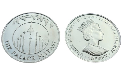 Falklandy 50 p Przelot nad Pałacem 2002