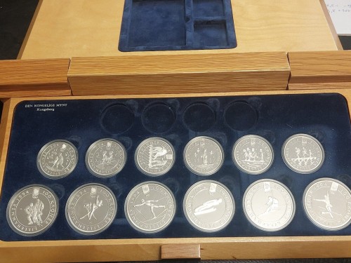 Norwegia zestaw 12 monet olimpijskich Lillehammer 1994 303,66g Ag.925