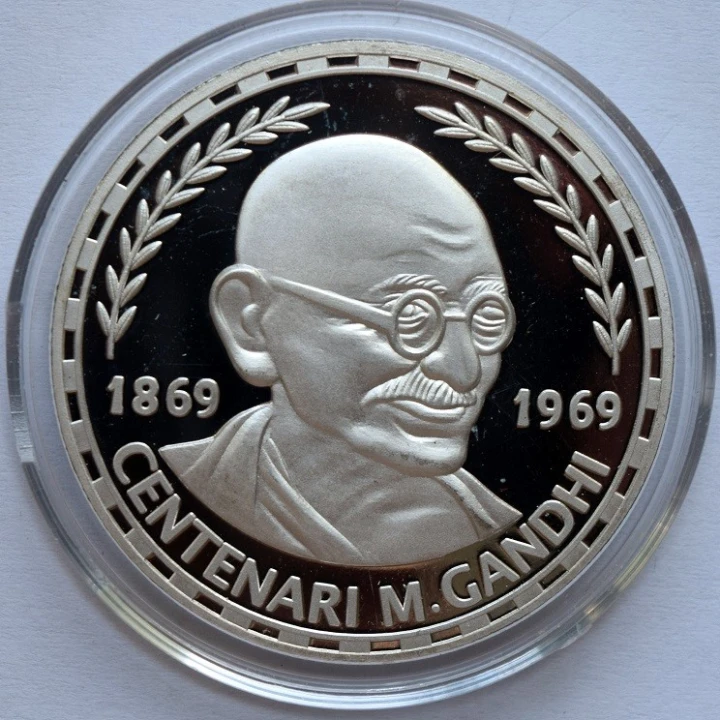 Andora 10 dinerów Mahatma Gandhi 28.28g Ag.925 2011