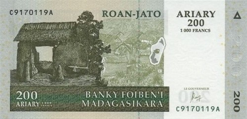 Madagaskar 200 ariary Aloalo 2004/2016 P-87c